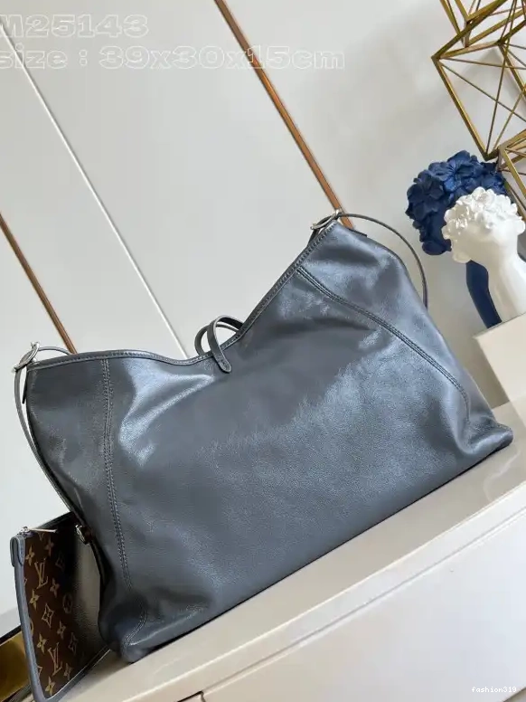 LOUIS VUITTON 39 x MM- x CarryAll 15cm 30 0402